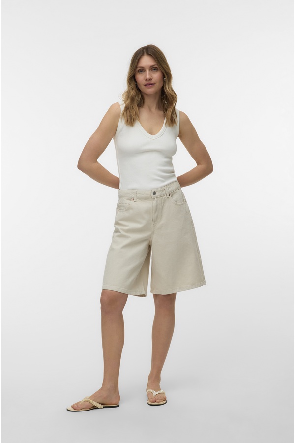 VERO MODA ECRU SHORTS