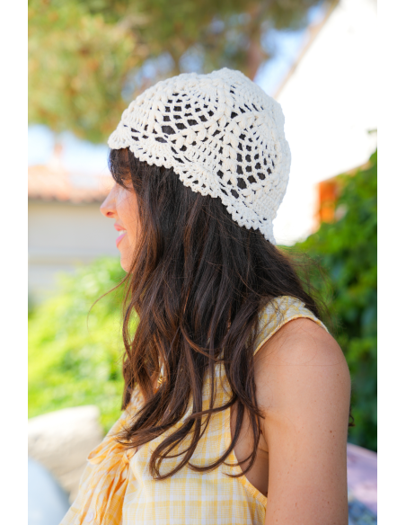 BONNETS ECRU E26 - Couvre-chef élégant et confortable pour toutes les saisons