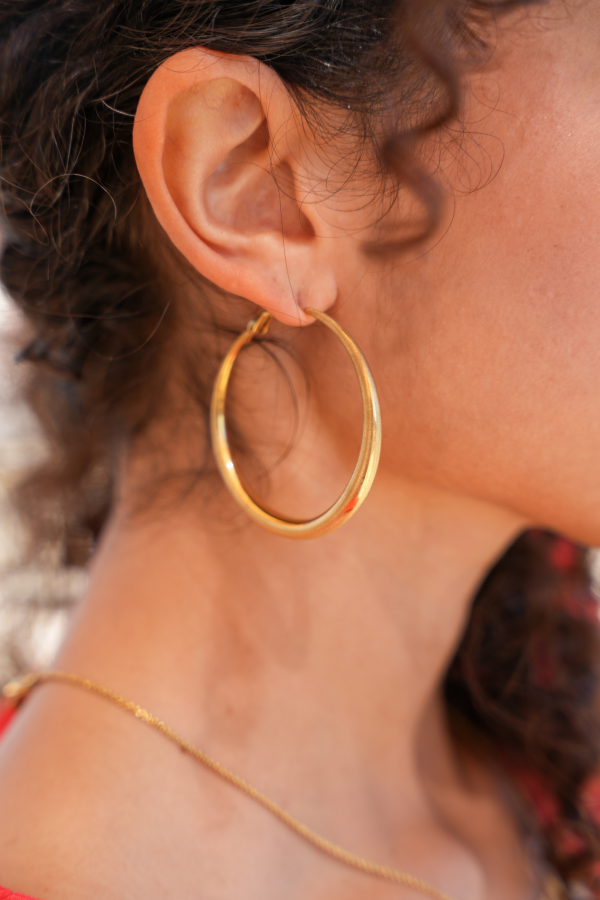 BOUCLES D'OREILLES  DORE E26