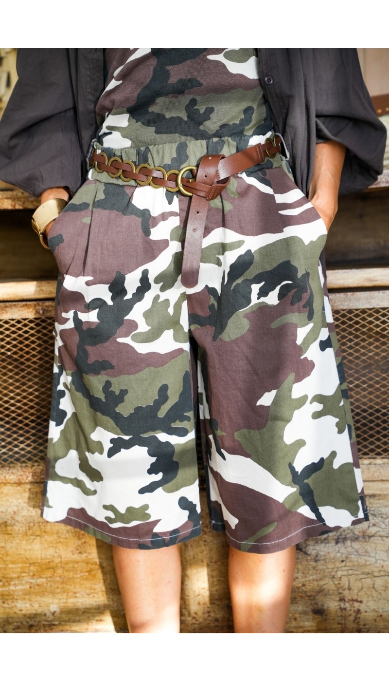 LIVIA Camouflage Shorts
