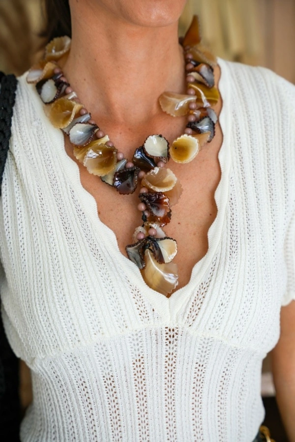 Collier Coquillage Camel CYMBIOLA 2