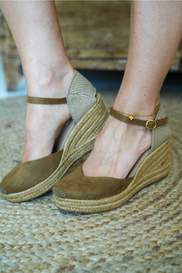 CHAUSSURE COMPENSEE SUEDIN CAMEL E26