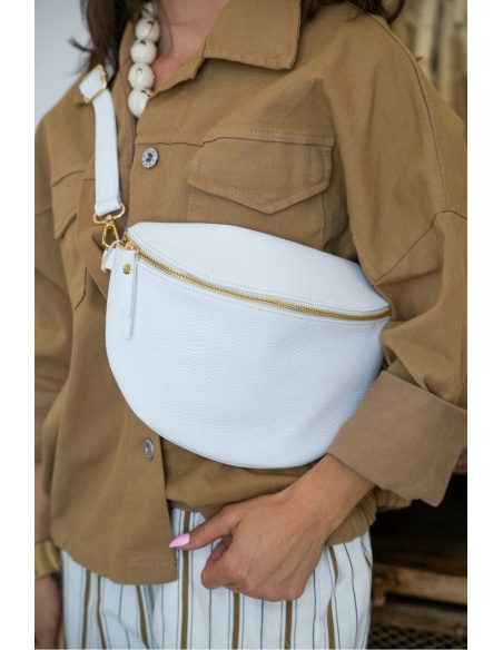 Chic WHITE POUCH E26 - Enhance your style today!