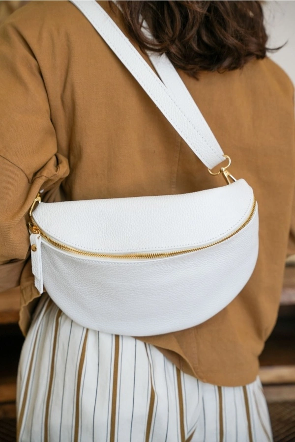 Chic POCHETTE BLANC E26 - Rehaussez votre style dès aujourd'hui ! 2