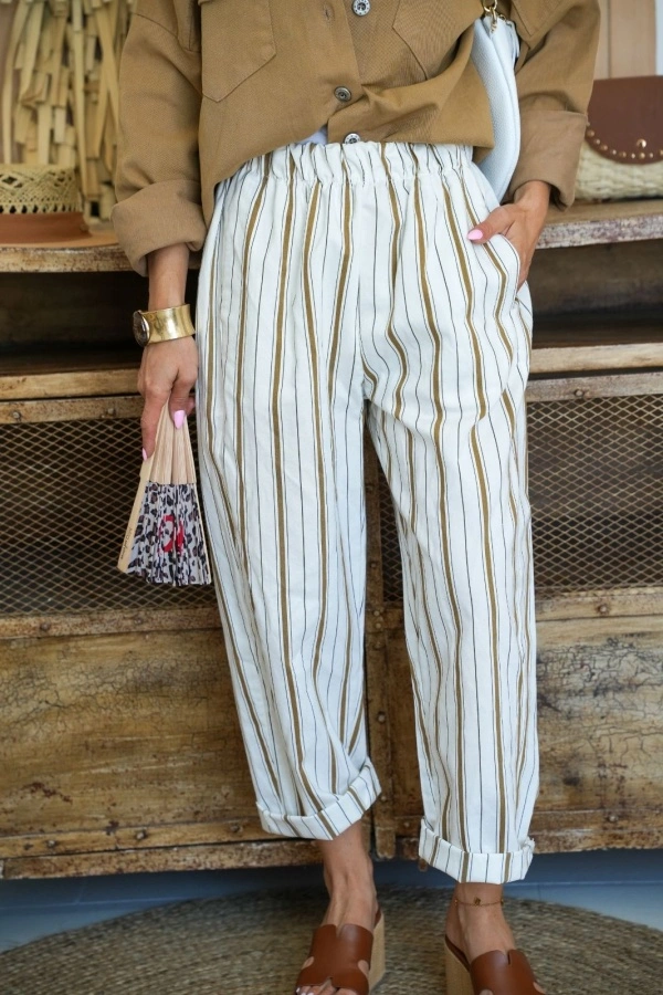 Pantalon Rayé Kaki/Ecru VALENTINE - Élégance et Style 2