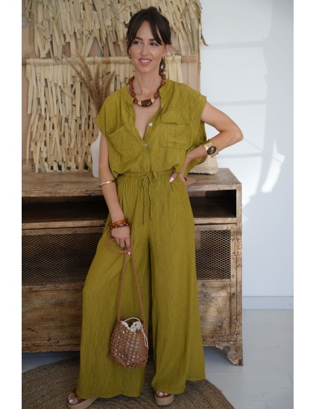 Green Women's Trousers E26 - Elegance and Comfort Guaranteed