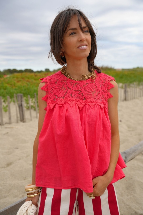 Red Embroidered Top LOLA 2