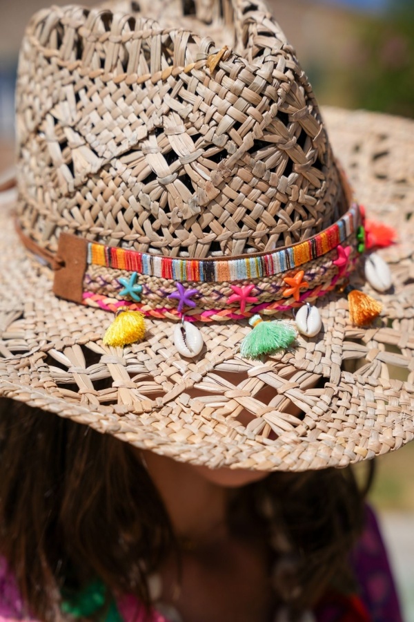 LANZAROTE Shell Pompom Hats 2