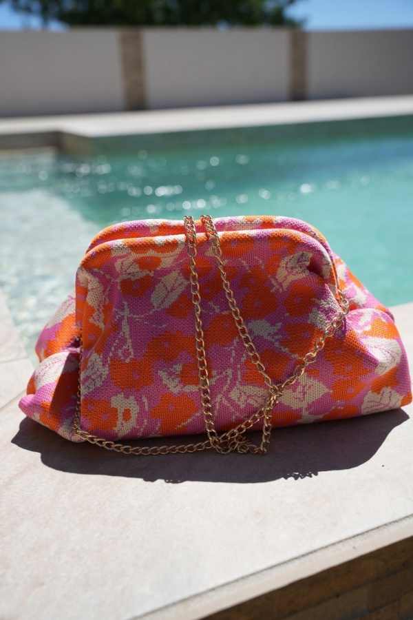 CLEANE Pink Flowers Pouch 2