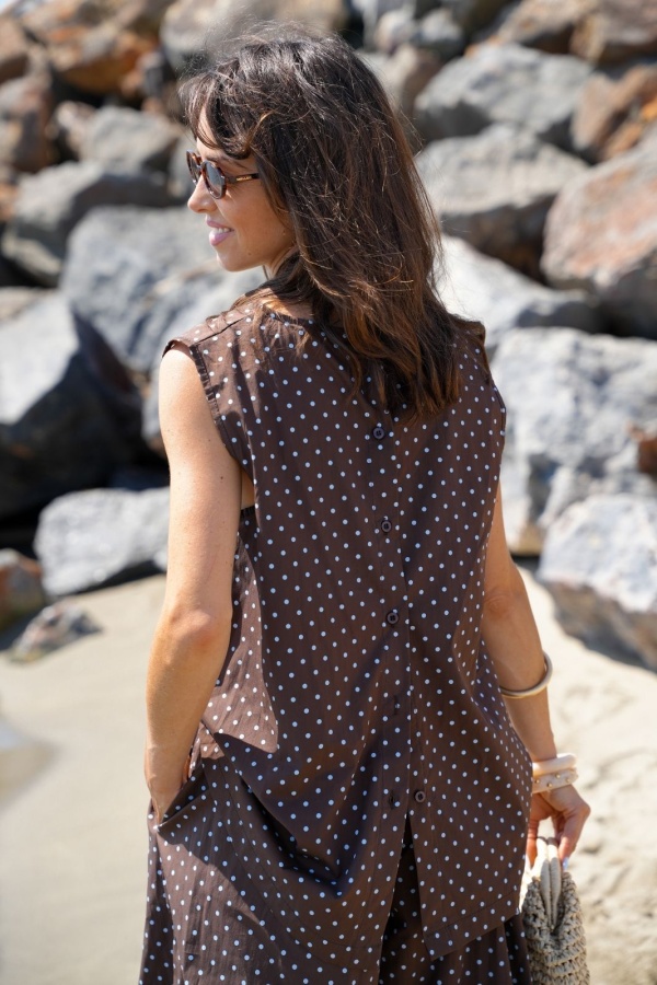 TOP PONTOS CASTANHOS DE MULHER E26 2