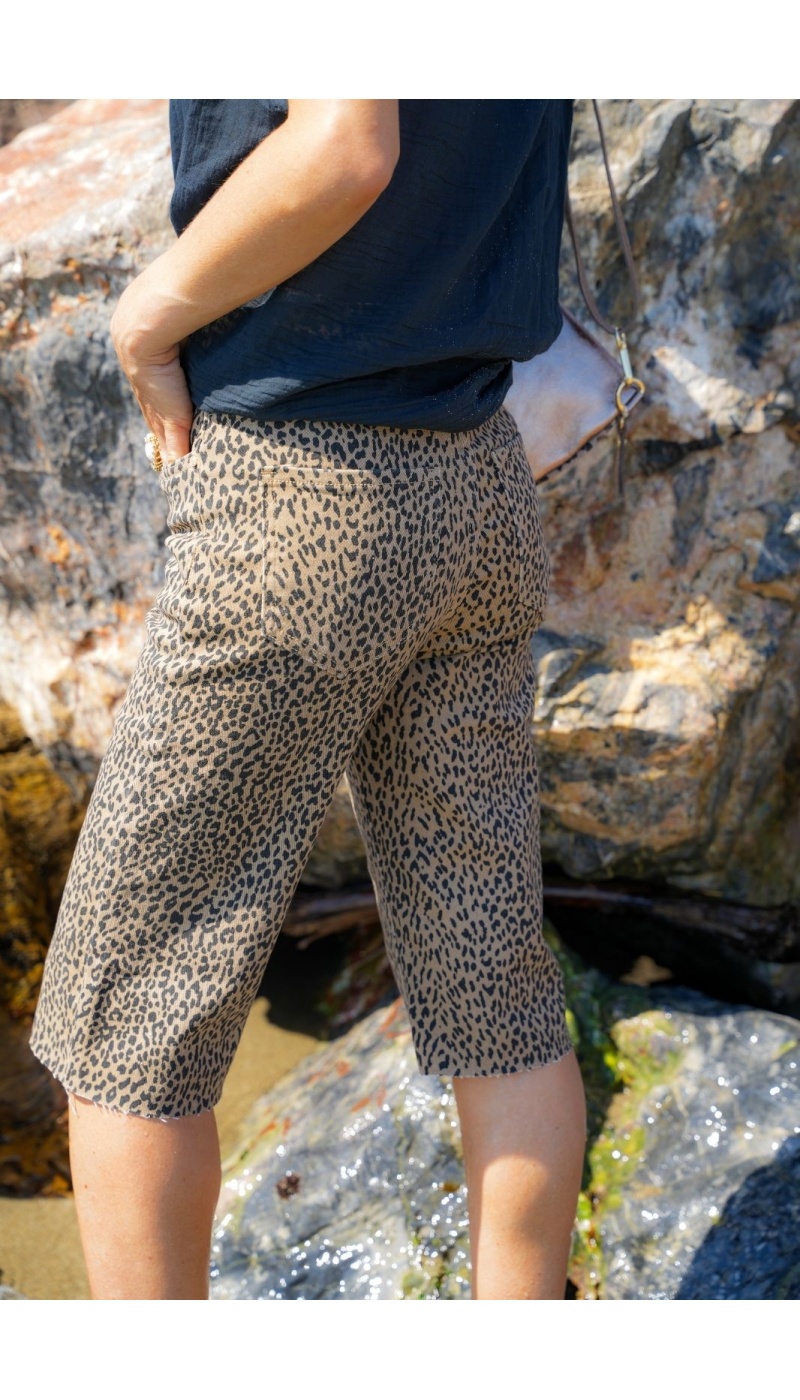 CALÇAS DE MULHER LEOPAR CAMEL E26