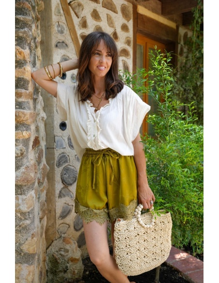 Short Imprimé Vert Dentelle SCIACCA - Élégance Printanière