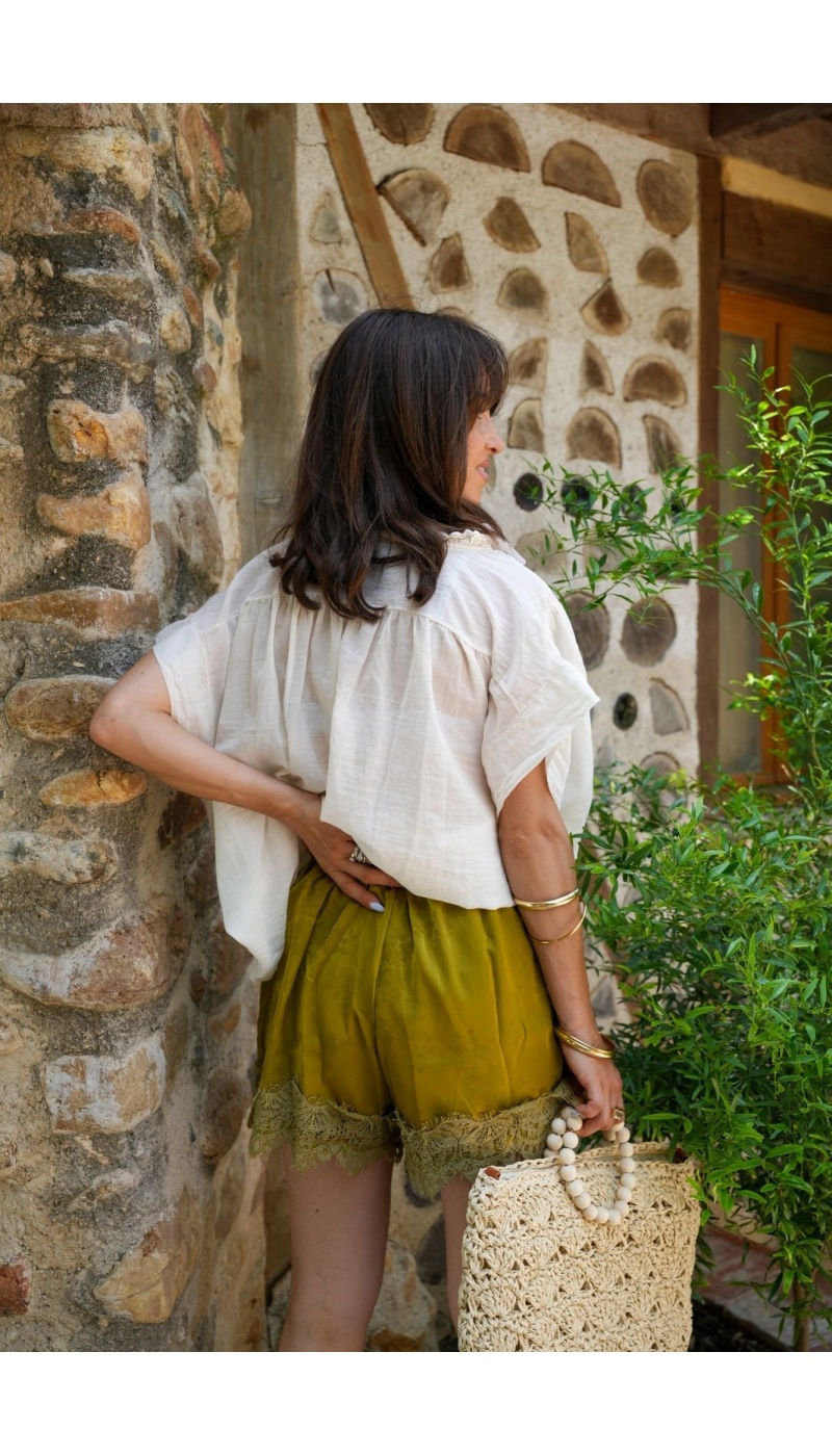 Short Imprimé Vert Dentelle SCIACCA - Élégance Printanière