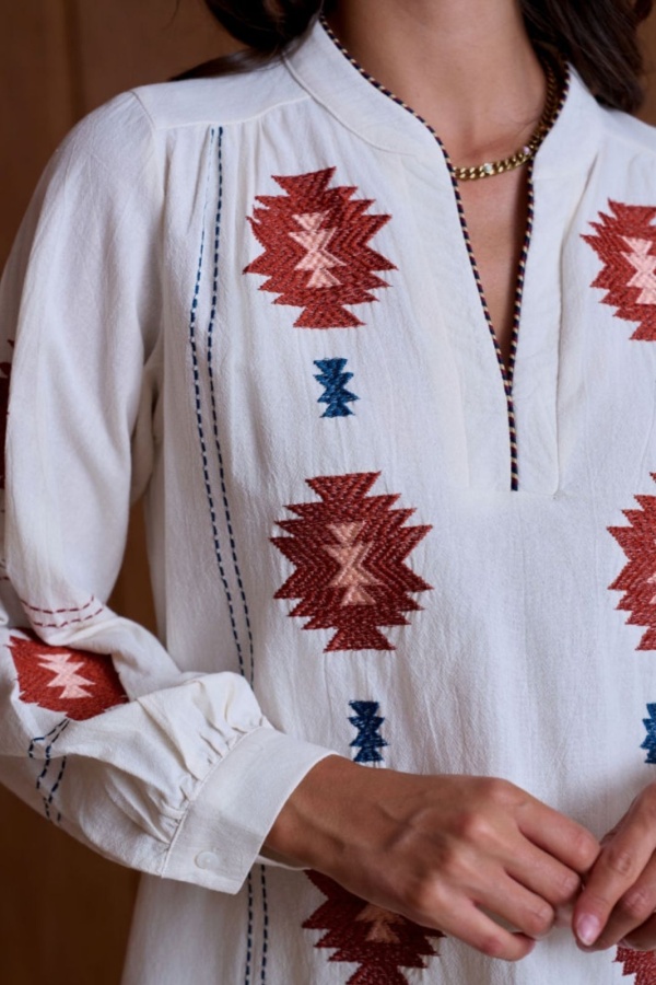 Blouse Motif Brodé Ecru KERDREN Noho - 1 | Accueil