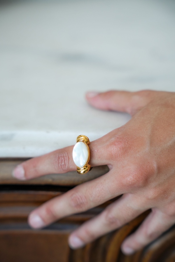 Bague Ecru Doré GATE Noho - 1 | Accueil