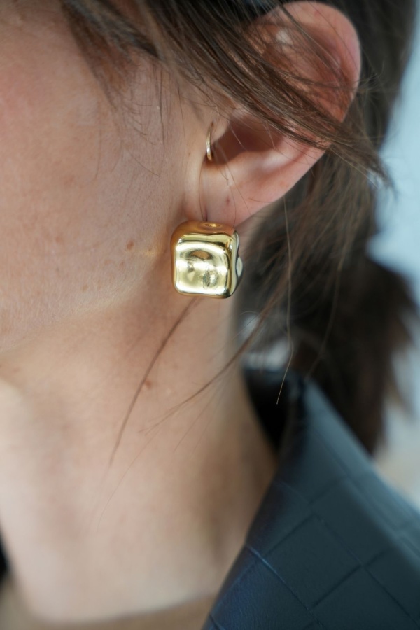 Boucles D'Oreilles Carré Doré DUNDEE Noho - 1 | Accueil