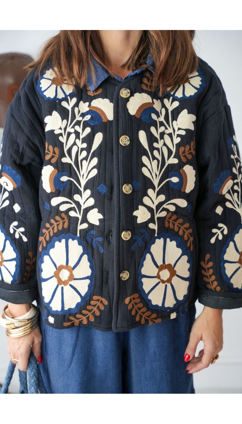 Gilet Matelassé Fleurs Noir INDA Noho - 2 | Bienvenido