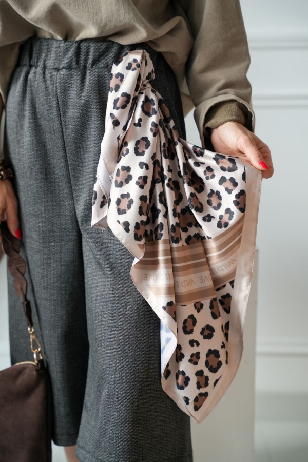 Foulard Léopard WILDE LOVE Noho - 1 | Accueil