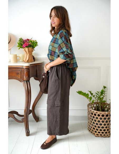 Pantalon Large Cargo Johanna Marron LARINA Johanna - 2 | Accueil