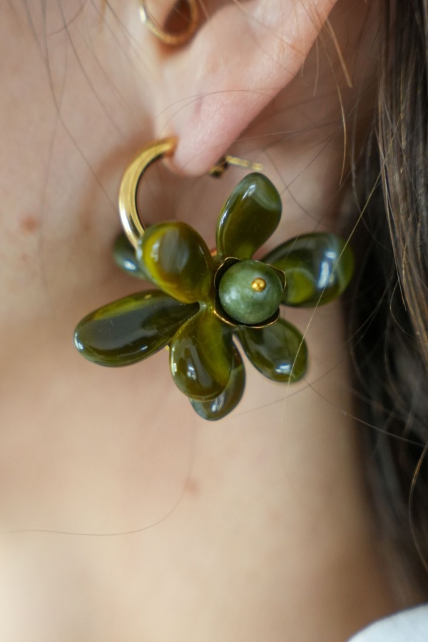 BOUCLES D'OREILLES FLEURS VERT H26 Noho - 1 | Welcome 2