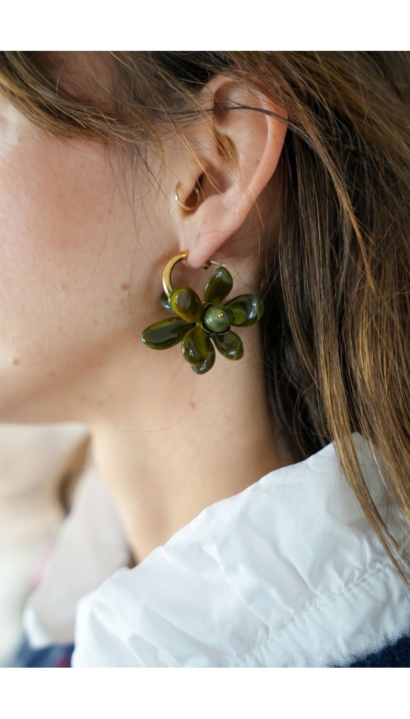 BOUCLES D'OREILLES FLEURS VERT H26 Noho - 1 | Welcome